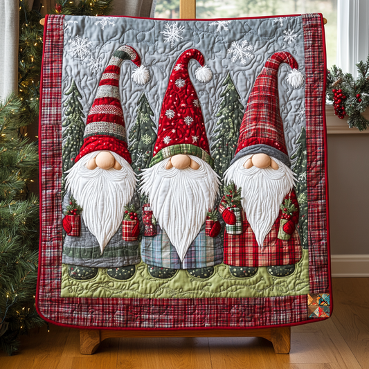Santa Gnome YR1212011CL Quilt